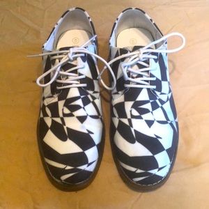 Men’s vegan leather shoes